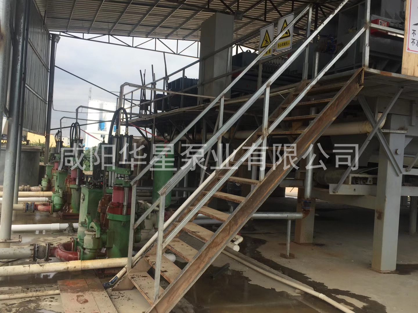 壓濾機(jī)入料泵結(jié)構(gòu)簡(jiǎn)單、易維修、結(jié)構(gòu)設(shè)計(jì)